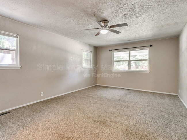 Building Photo - 1625 Homeland Ave