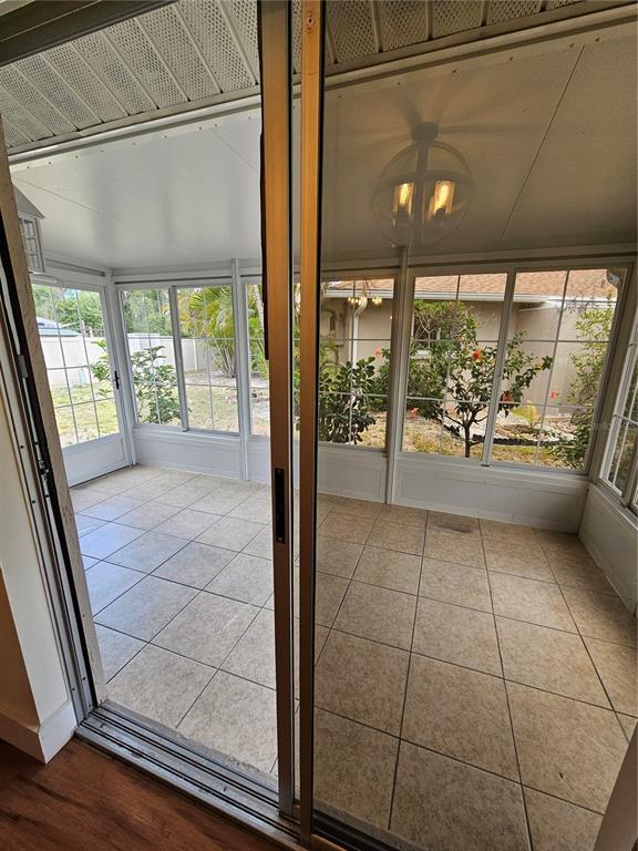 Building Photo - 659 N Jefferson Ave