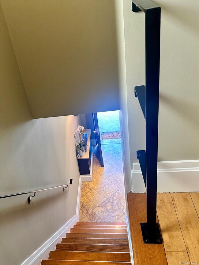 Building Photo - 53-56-56 72nd Pl