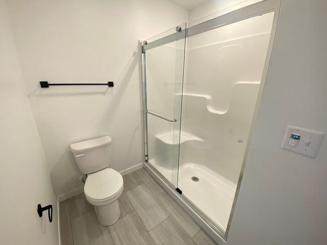 Building Photo - $2,300 | 3 Bedroom, 2.5 Bathroom Townhome | Pets Negotiable* | Available for an August 1st, 2026 ...