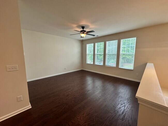 Building Photo - 1460 Salem Creek Dr