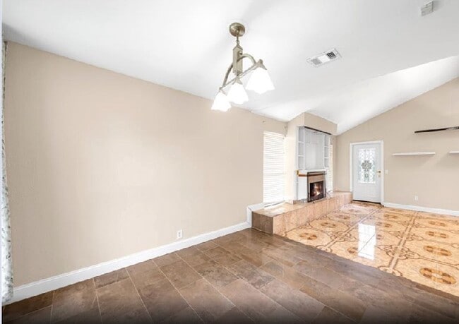 Building Photo - 13014 Skymeadow Dr