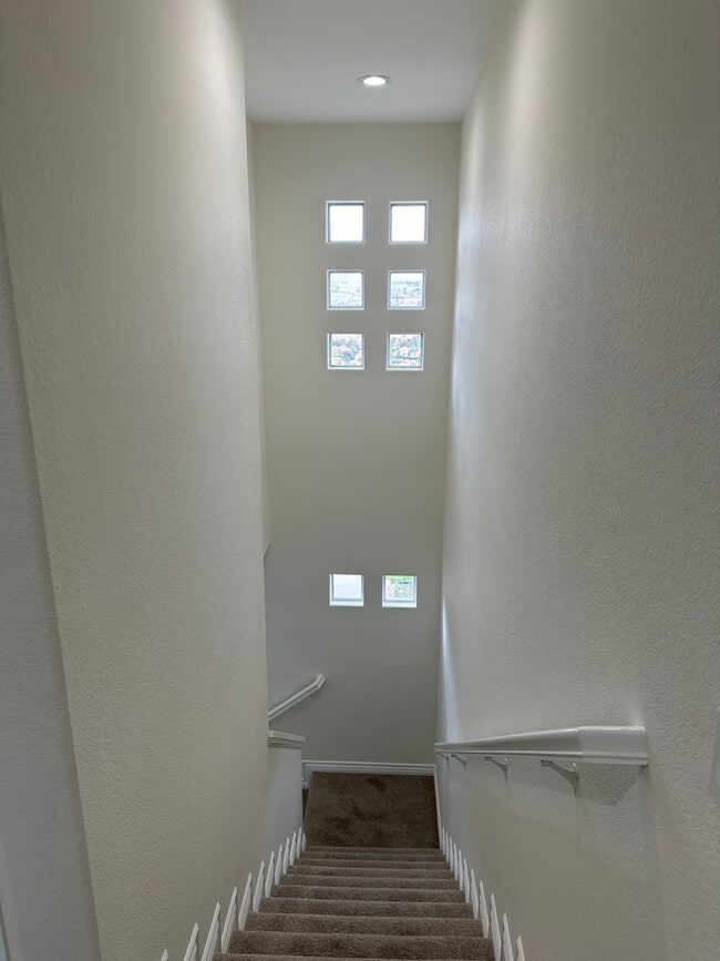 Building Photo - 10948 Ivy Hill Dr