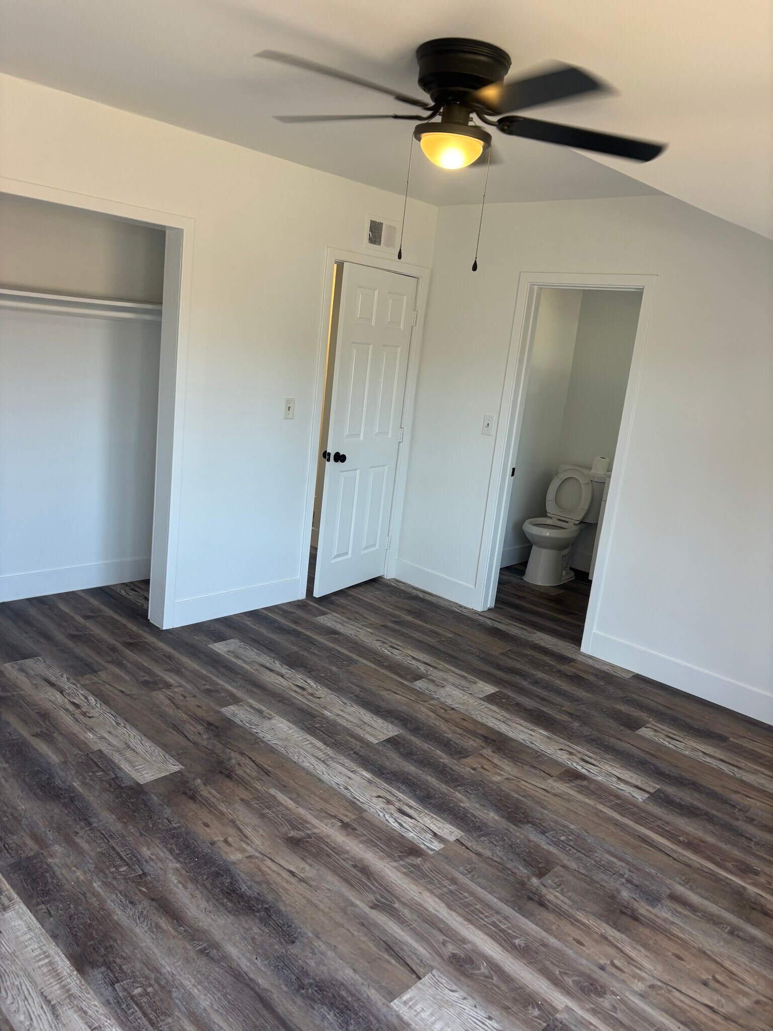 Building Photo - 12349 Glamis St