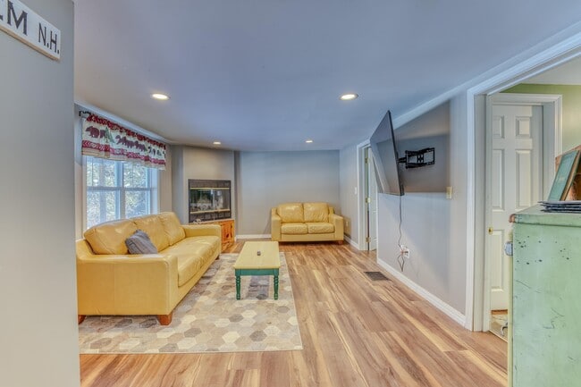 Building Photo - 28 Jodo Way