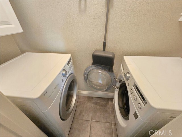 Building Photo - 22681 Oak Grove