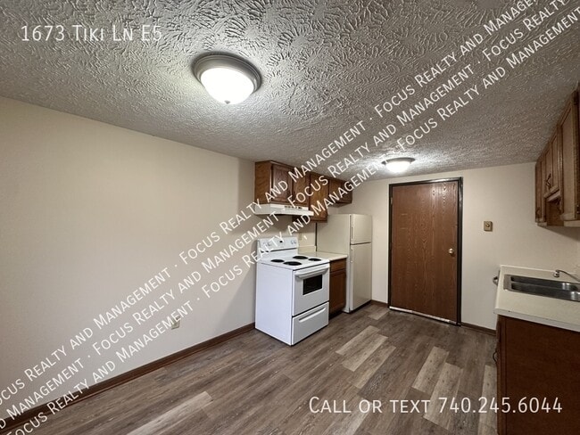 Building Photo - 1673 Tiki Ln