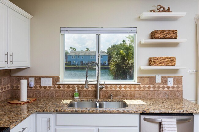 Building Photo - 58 Islander Cir