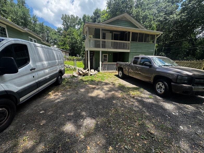 Building Photo - Room in Duplex on Bolton Rd NW