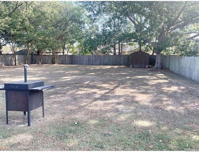 Building Photo - 418 Saddlewood Dr