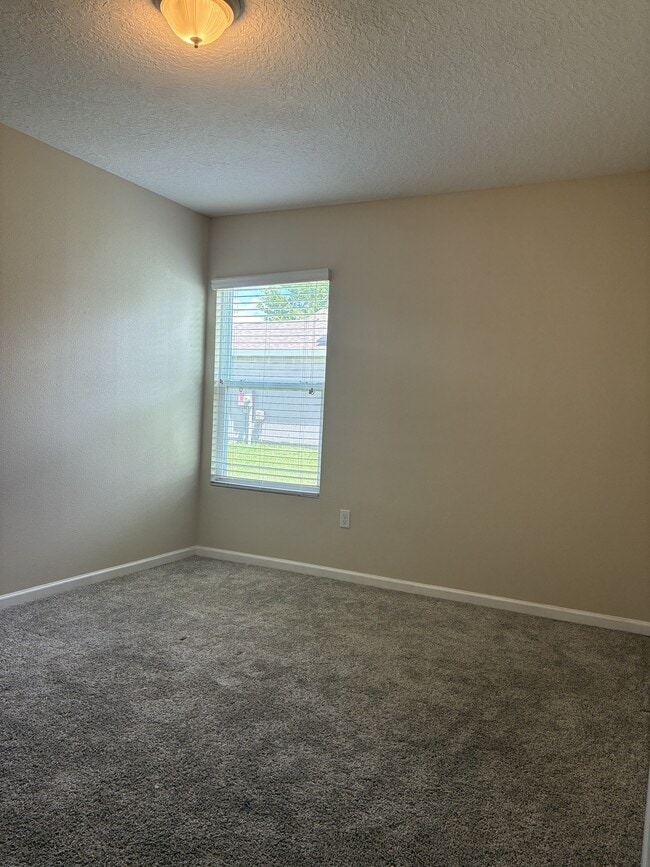 Building Photo - 15246 Hidden Foal Dr