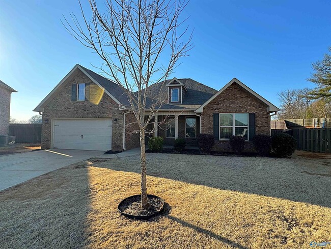 Building Photo - 120 James Parcus Cir