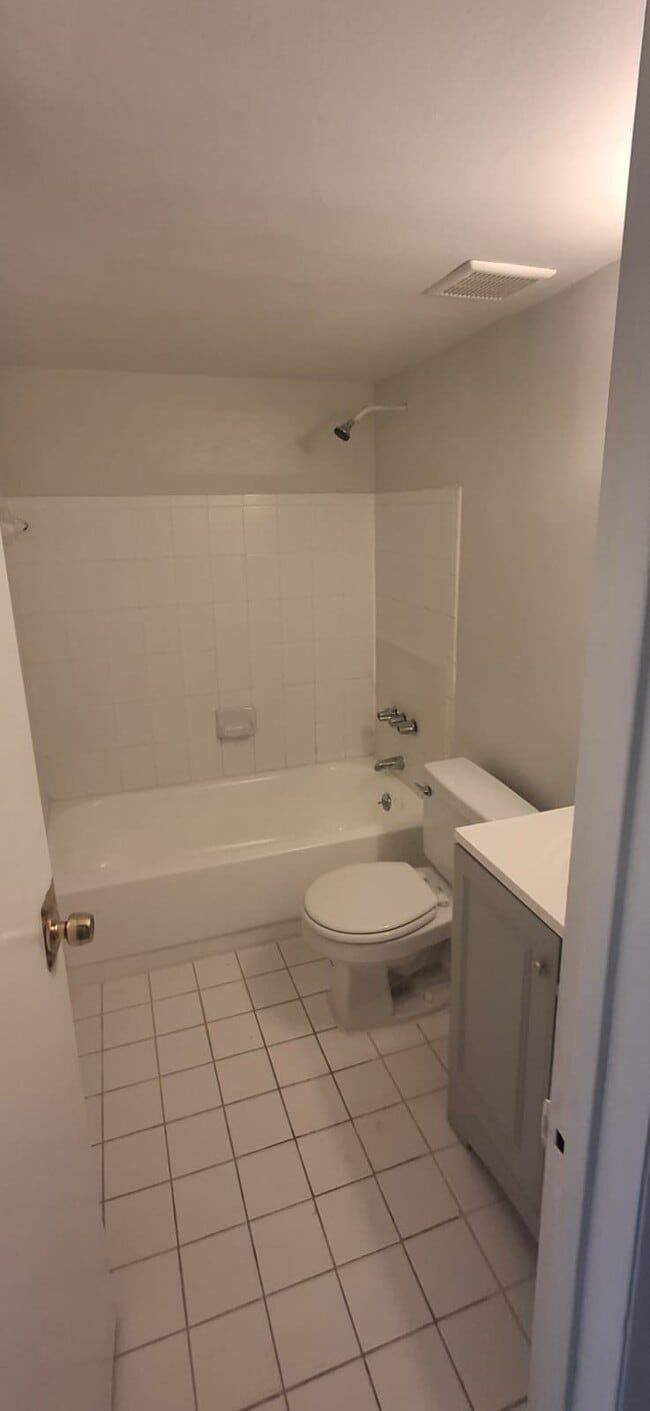 Building Photo - 251 NW 177th St