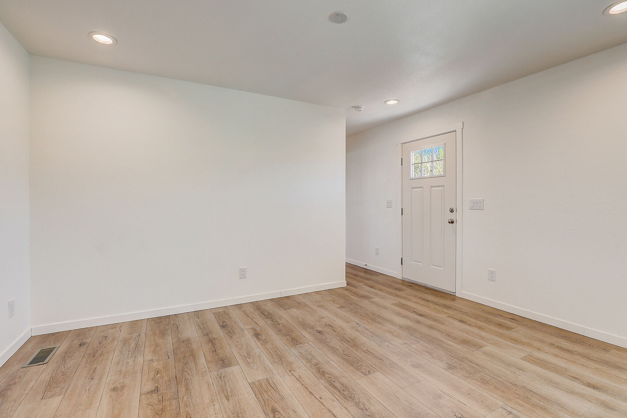 Building Photo - 2627 S Lamb Blvd