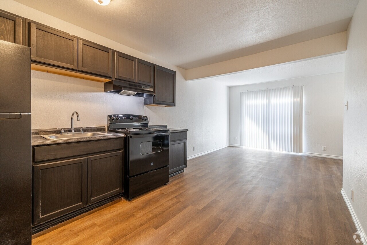 2_2.jpg - Legacy Apartments