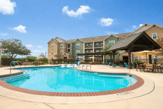 Building Photo - Heights at Converse