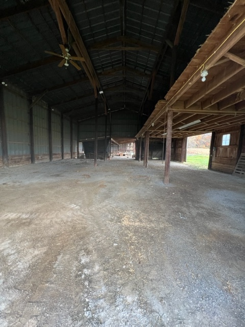Building Photo - 682 W Clark Rd