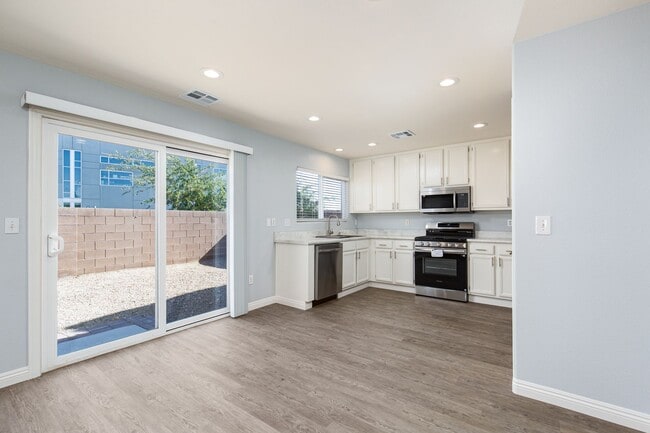 Building Photo - 3142 Leonetti Ct