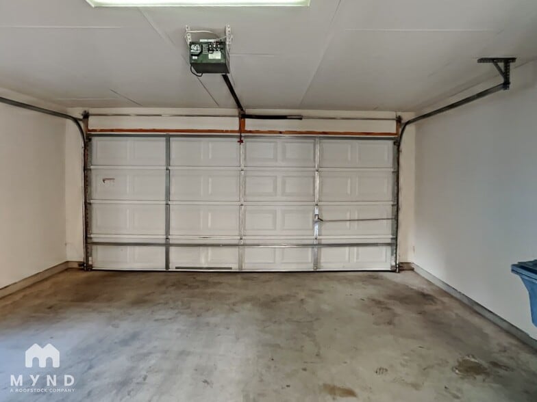 Building Photo - 2216 Zach Scott St