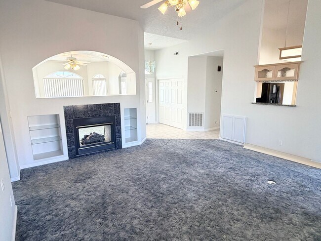 Building Photo - Snow Canyon Views!