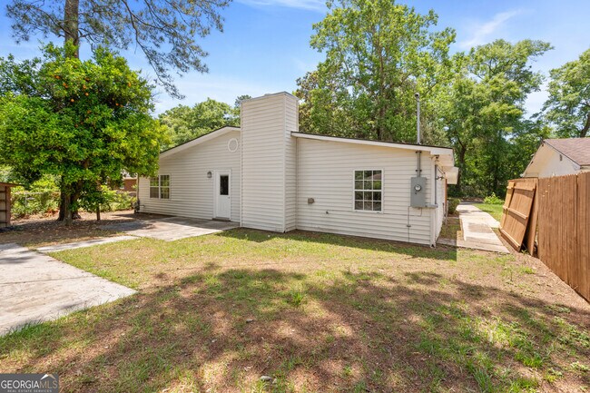 Building Photo - 112 Cedar Grove Rd