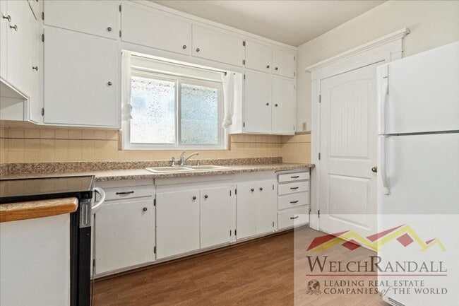 Building Photo - Charming 1 Bed 1 Bath Home in SLC