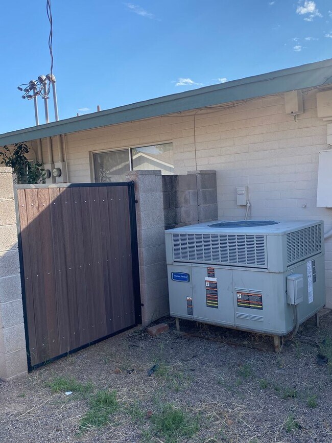 Building Photo - Mesa 1 bedroom rental