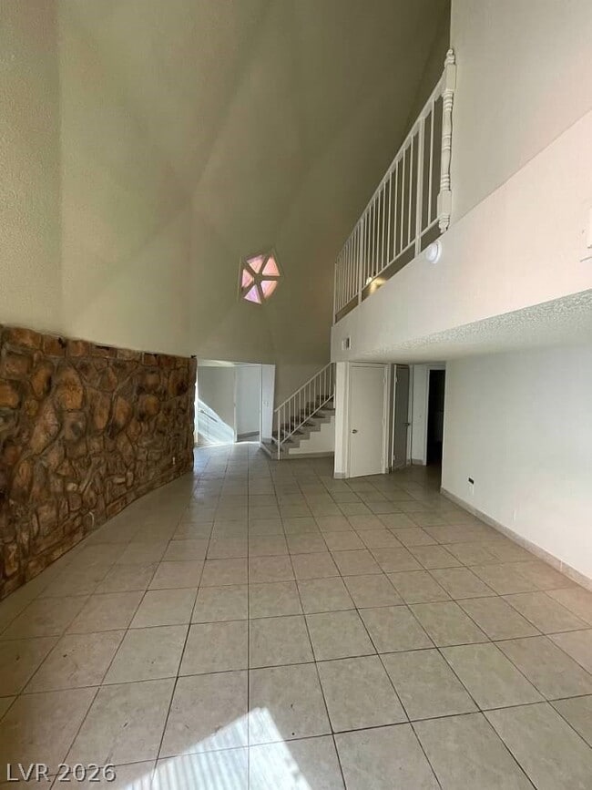 Building Photo - 1427 San Felipe Dr