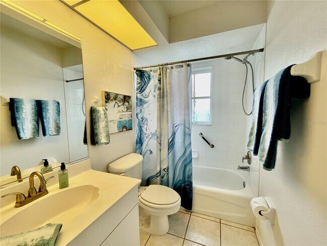 Building Photo - 5800 Sabal Trace Dr