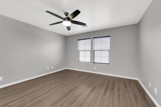 Building Photo - 7470 Margollini St