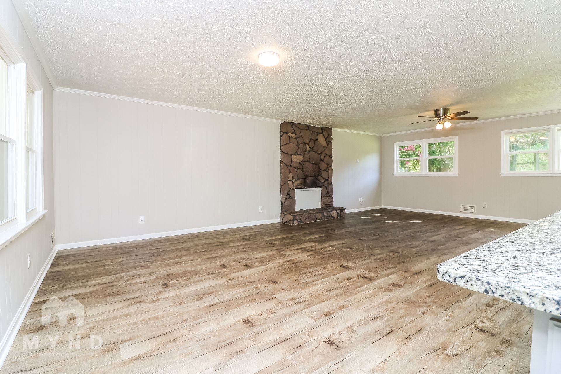 Building Photo - 3179 Robin Hood Ln