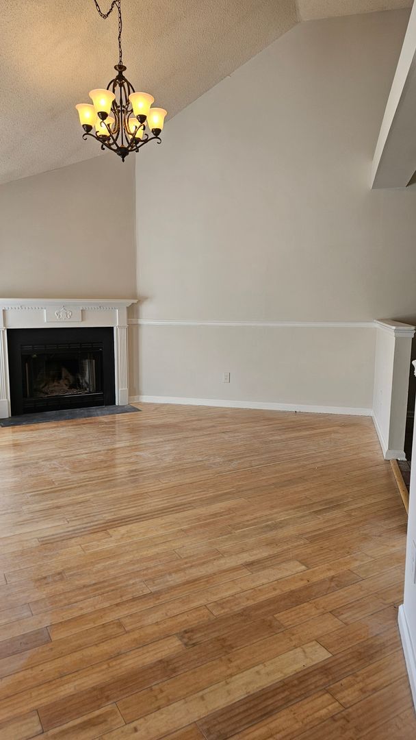 Building Photo - Spacious James Island Home off Fort Johnson Road