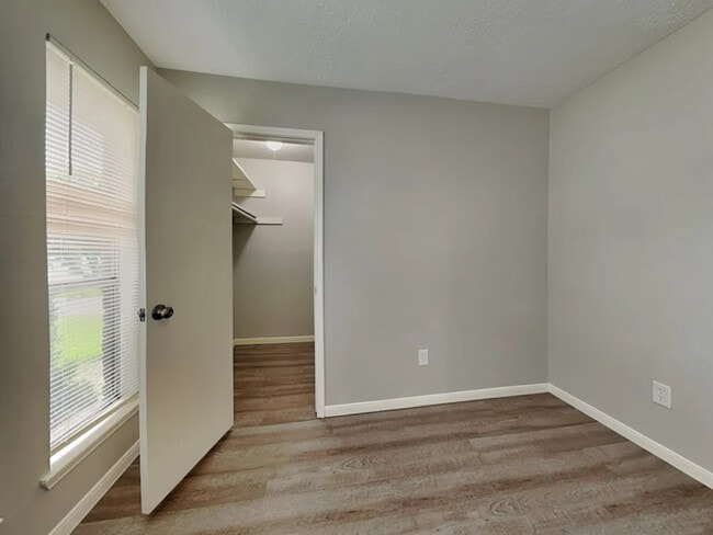 Building Photo - 16515 Cairngorm Dr