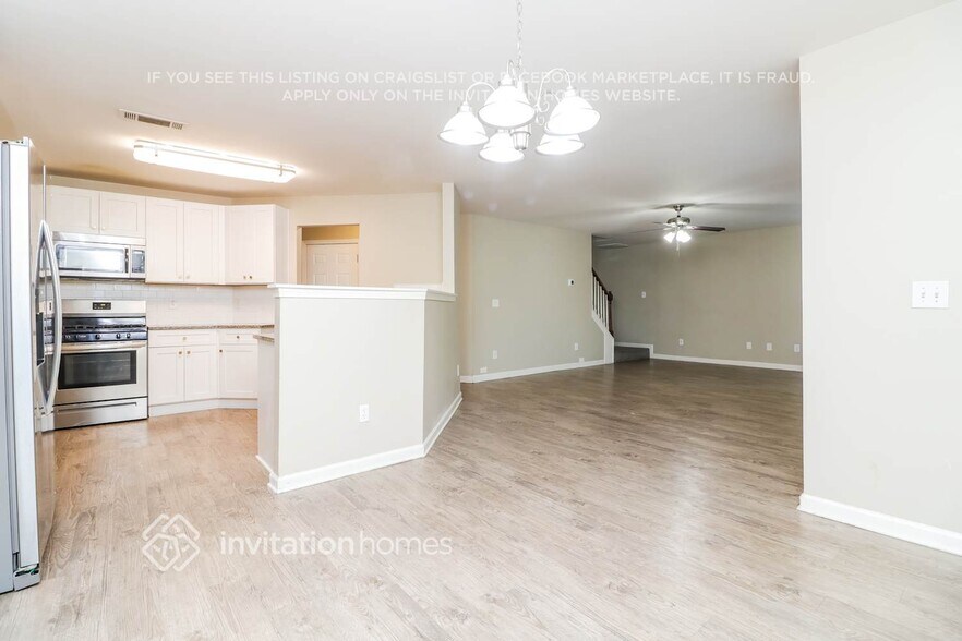 Building Photo - 2535 Wrangler Dr