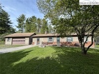 Building Photo - 112 Knoll Dr
