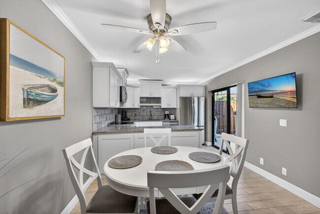 Building Photo - 112 Ocean Cove Dr