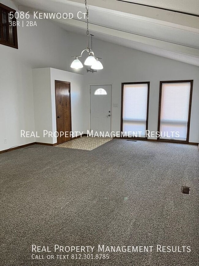 Building Photo - 5086 Kenwood Ct