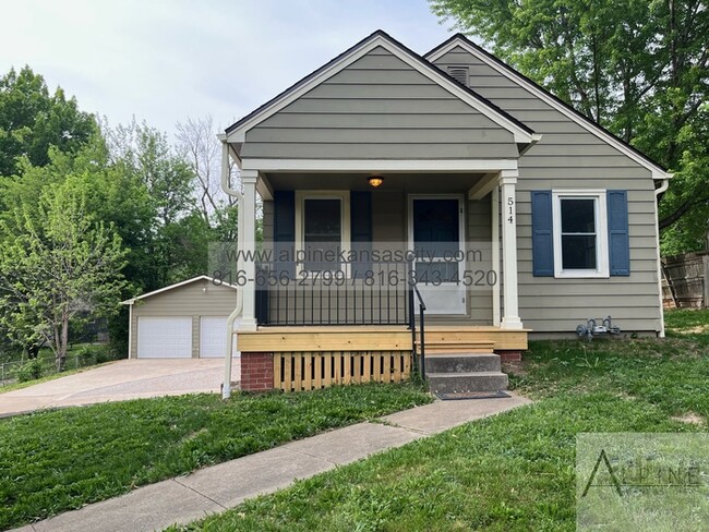 Building Photo - Northland Home, Amazing Detached Garage/Shop!