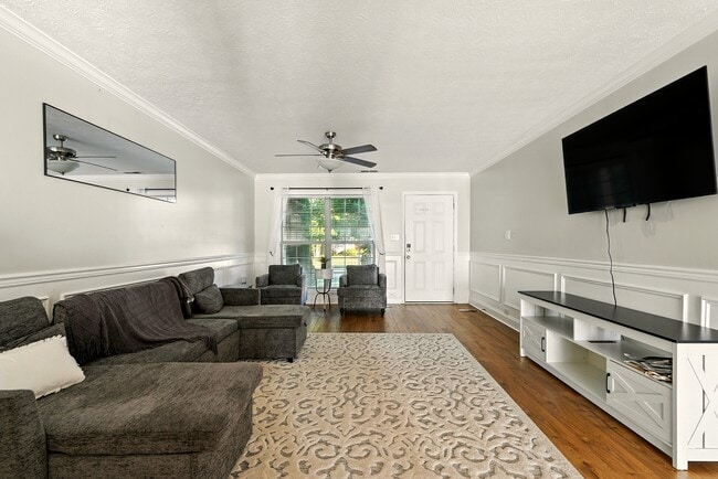 Building Photo - 17011 Bowline View Trail