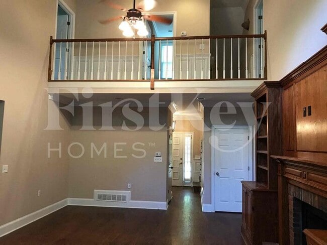 Building Photo - 1609 Flat Rock Dr SW