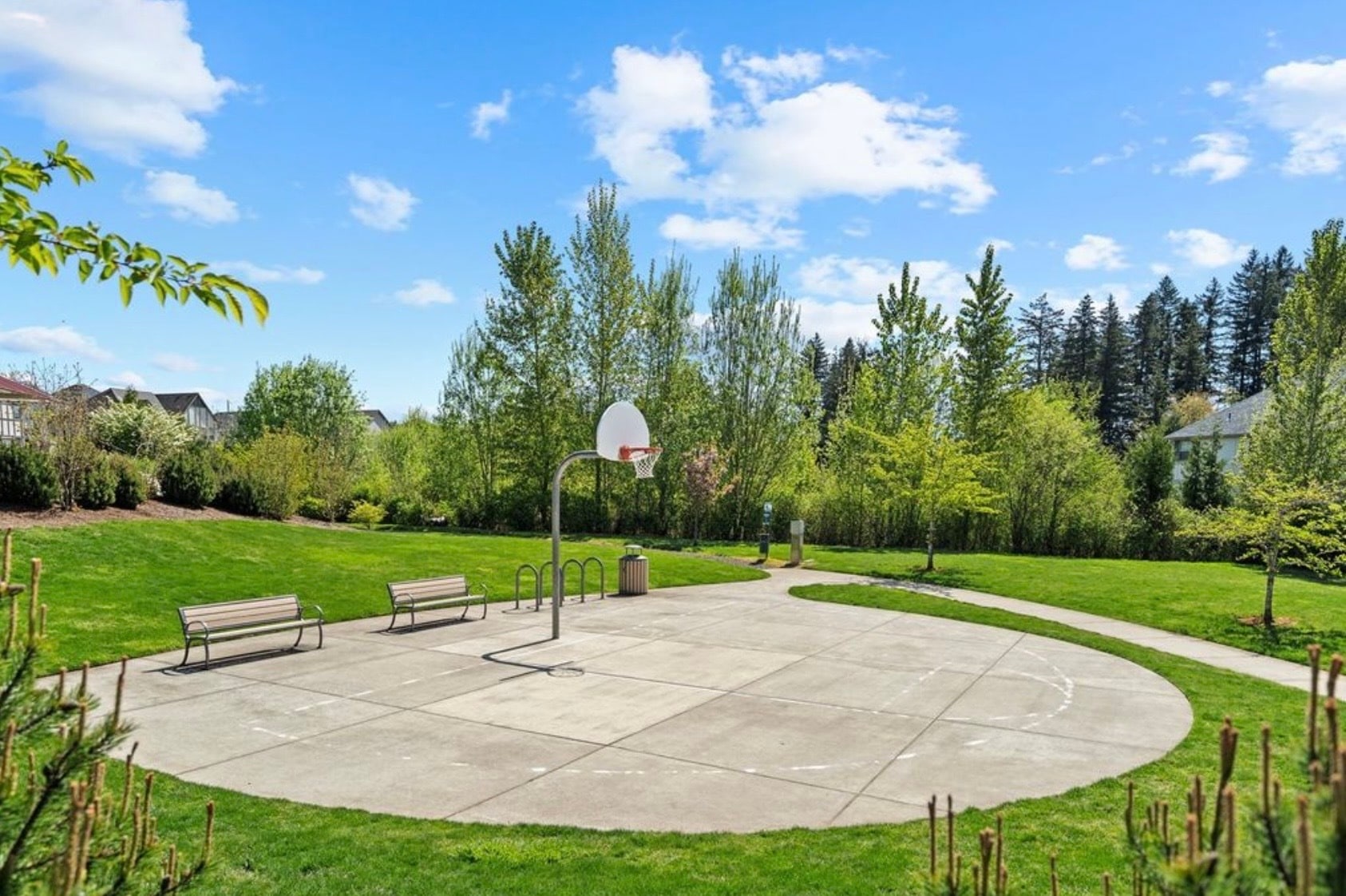 Community basketball court - 13102 SW Aubergine Ter