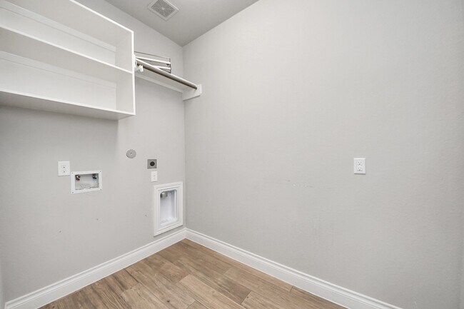 Building Photo - 6314 Cord Grass Ct
