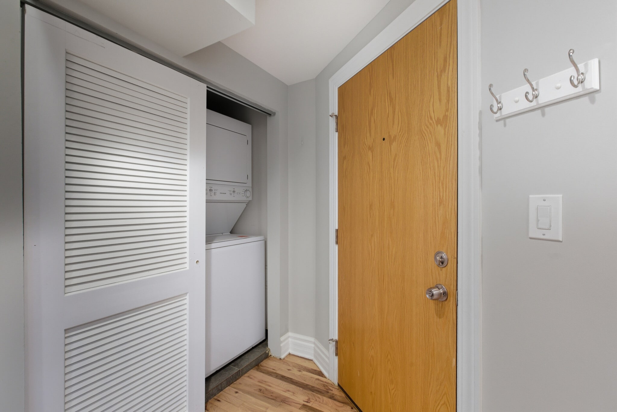 Building Photo - 5611 N Glenwood Ave