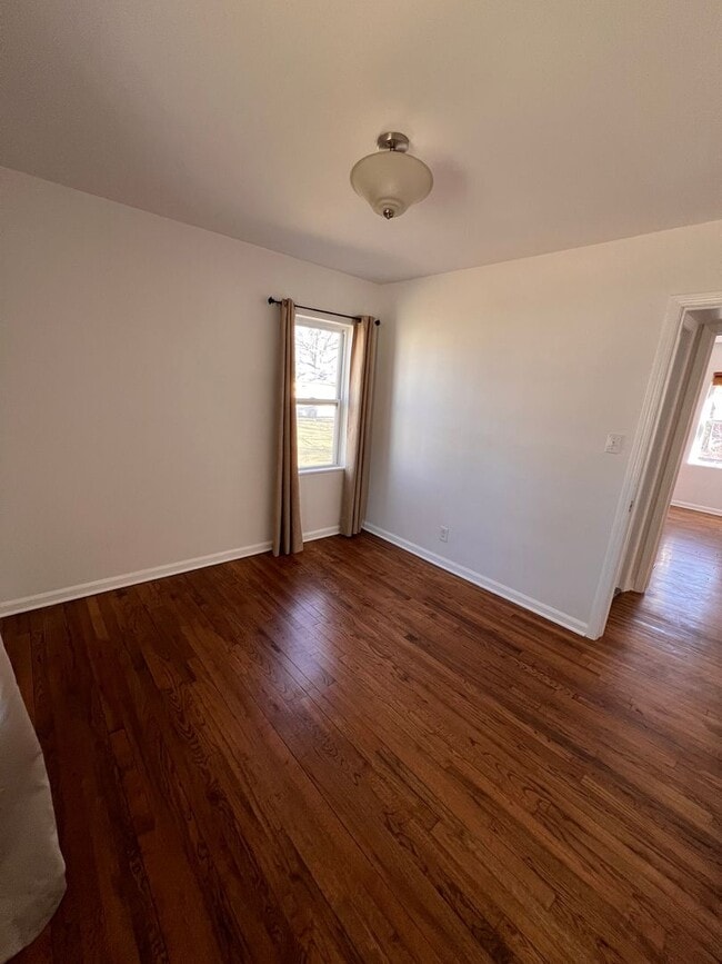 Building Photo - Fully Remodeled 3-Bedroom Home in Dearborn Heights — Great Location, Ready for You