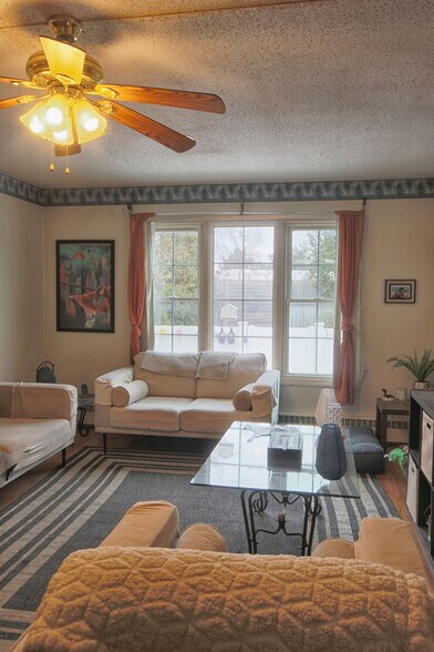 Building Photo - 67 Maryland Rd