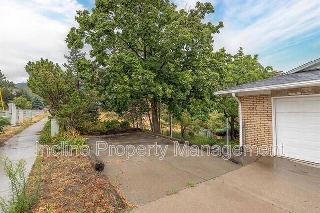 Building Photo - 2102 E 11270 S