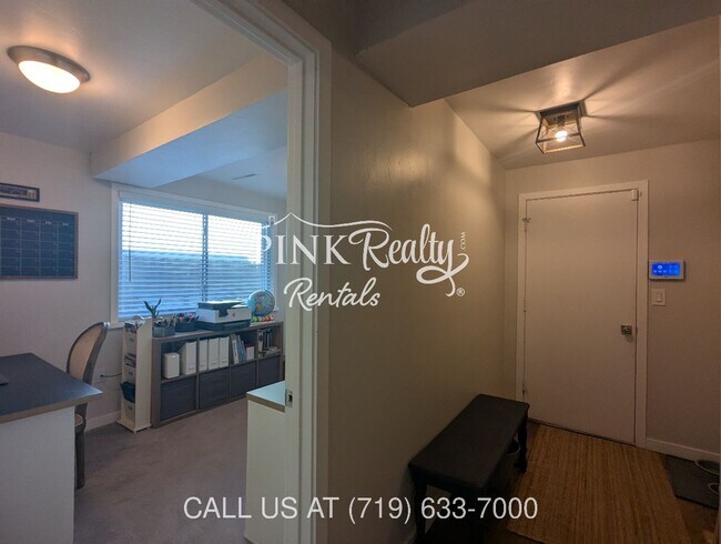 Building Photo - 3230 Breckenridge Dr W