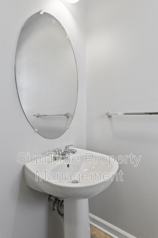 Building Photo - 18234 Hurricane Ct