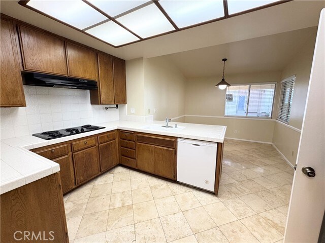 Building Photo - 59 Hilltop Cir