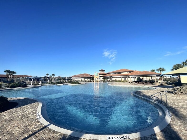 Building Photo - 2981 Casterton Dr